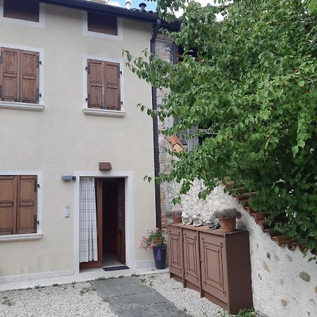 Case Pizzocco 3 A Santa Giustina Meano Exterior photo